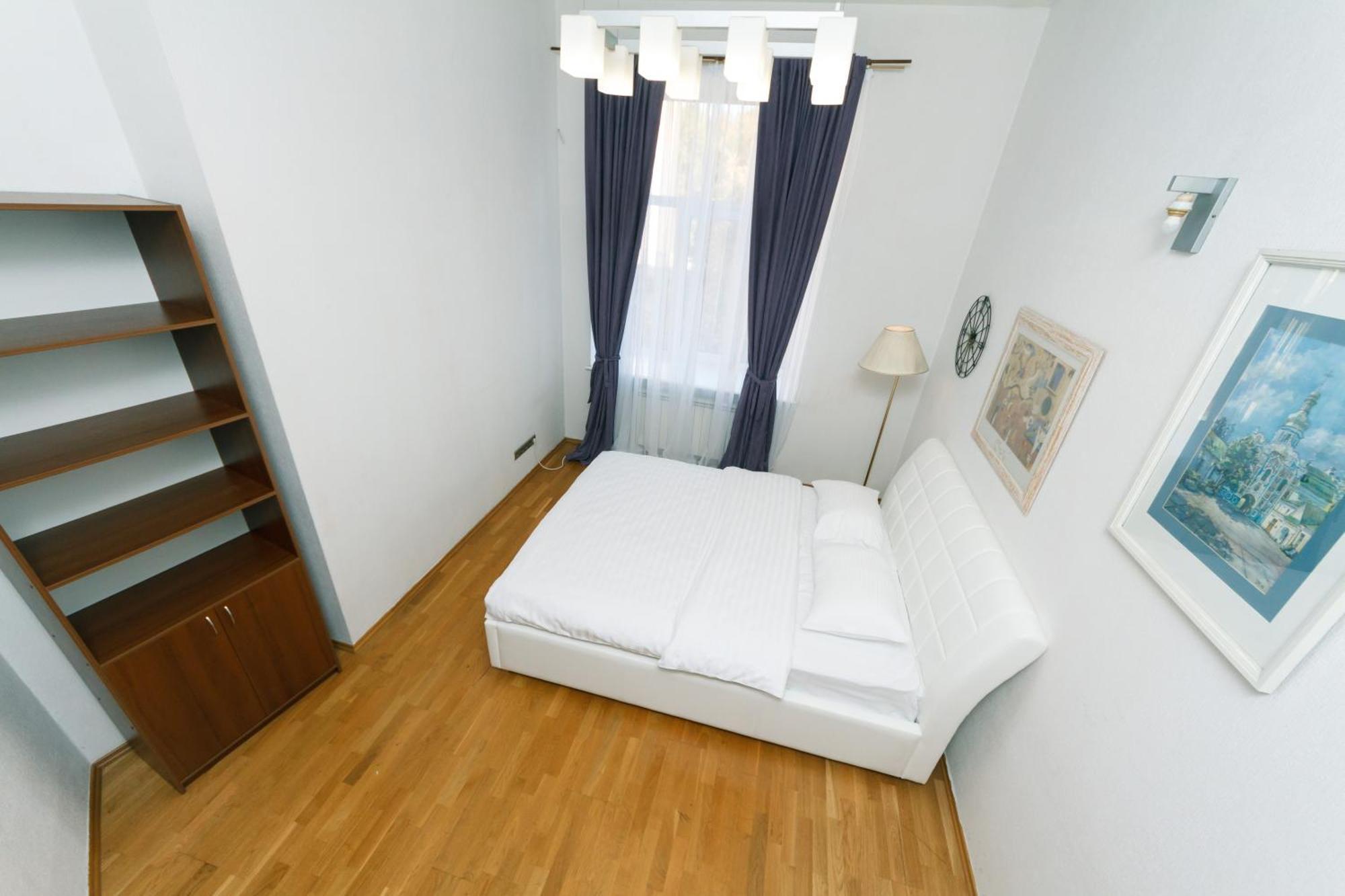 Lux Near Maidan, Khreschutyk 3Br Apartment Kyiv Exterior photo